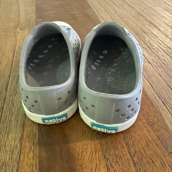 Native Toddler Shoes - Size C5 - Picture 3 of 5